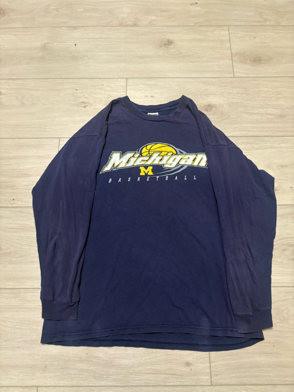 Vintage 1990s Michigan Wolverines Basketball Shirt Steve and Barry’s Men’s Sz L